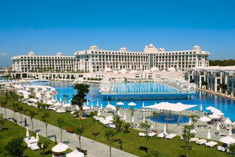 TITANIC DELUXE GOLF BELEK