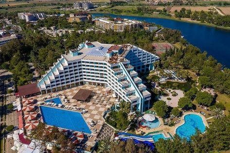 MEGASARAY RESORT SIDE